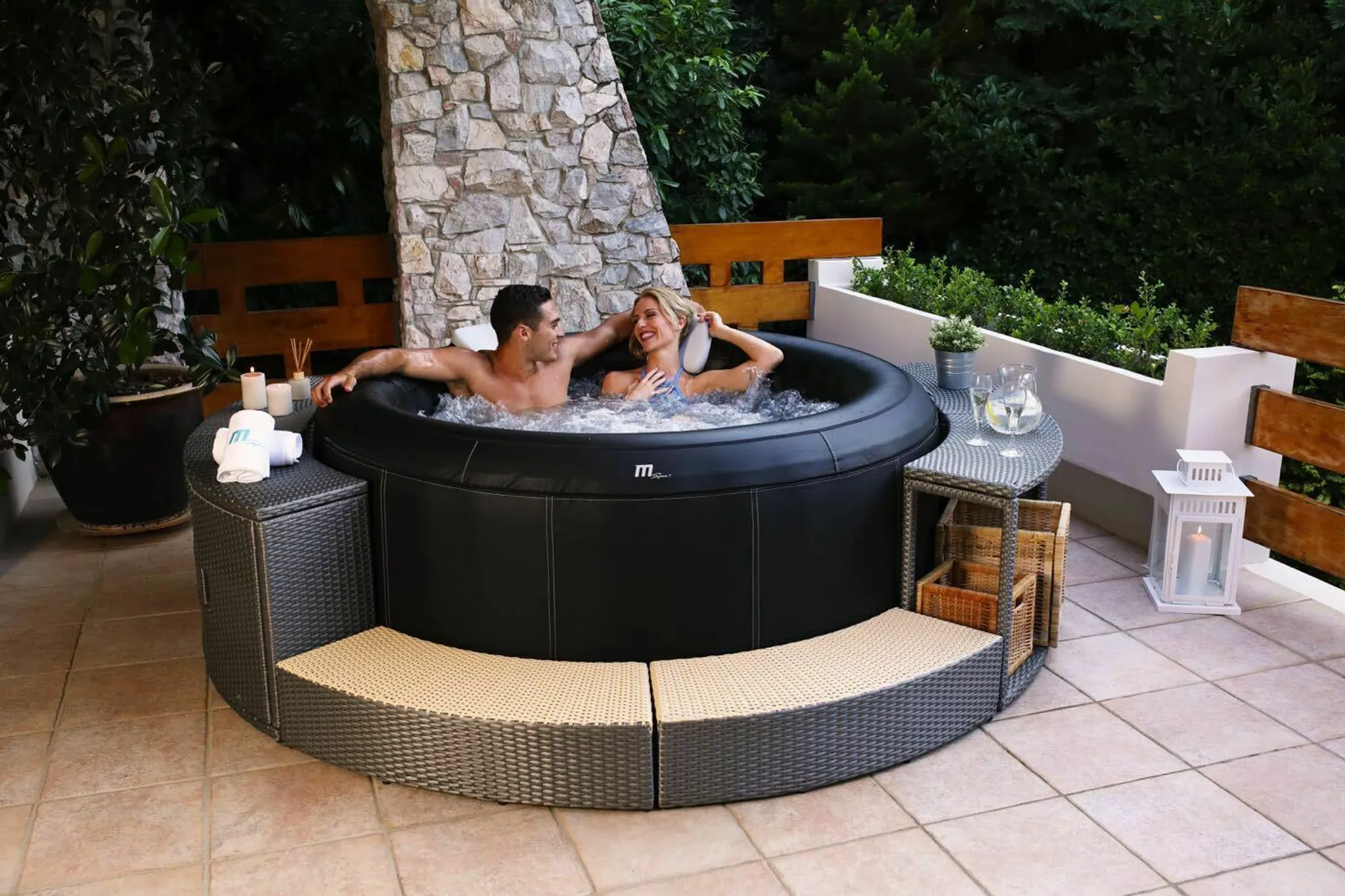 MSpa Whirlpool Premium CAMARO P-CA063 neustes Modell Outdoor Pool XXL 6 Personen inkl. Ozon / 138 Luftdüsen inkl. LED – Bild 5