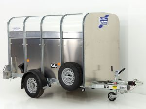 Ifor Williams Schaf- und Kälberanhänger P8G 124×250 cm Höhe: 153 cm | 1,4t-Neu